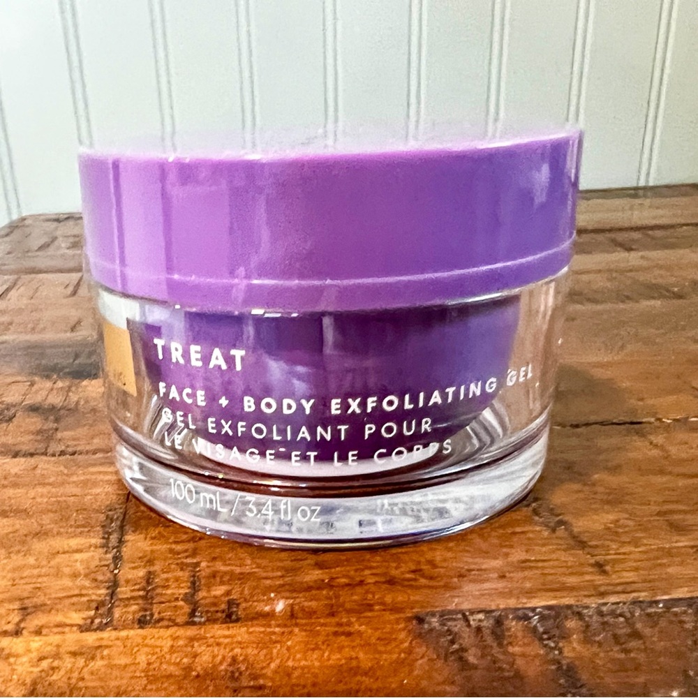 EWC Treat Face + Body Exfoliating Gel, 100ml (3.4 fl. oz.)